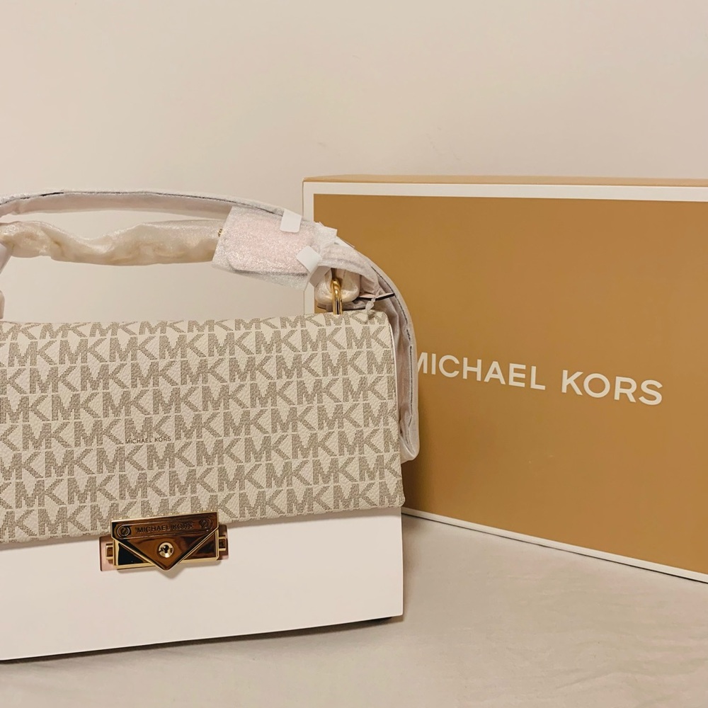 Micheal Kors Handbag